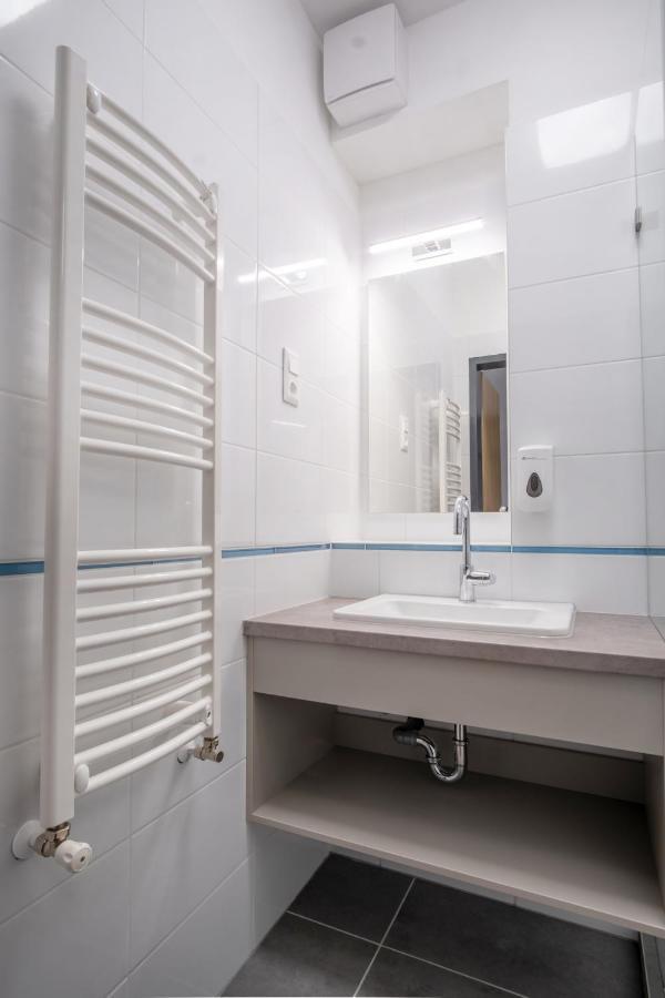 Szent Bernadett Csaladi Apartmanhaz Siófok Buitenkant foto