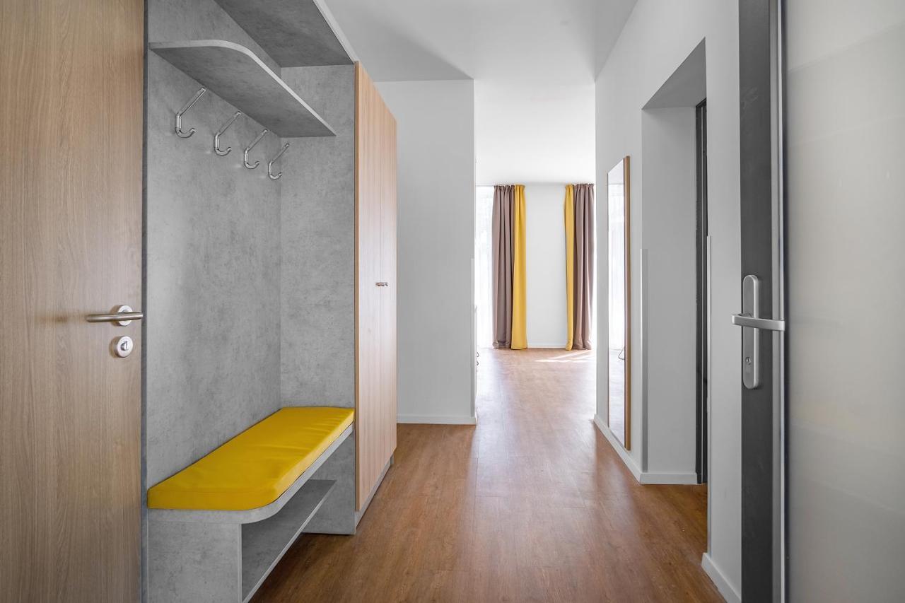Szent Bernadett Csaladi Apartmanhaz Siófok Buitenkant foto