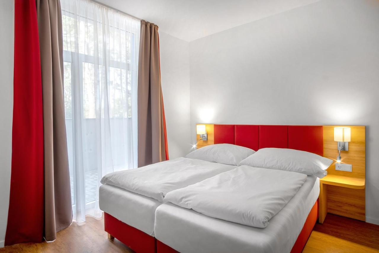 Szent Bernadett Csaladi Apartmanhaz Siófok Buitenkant foto