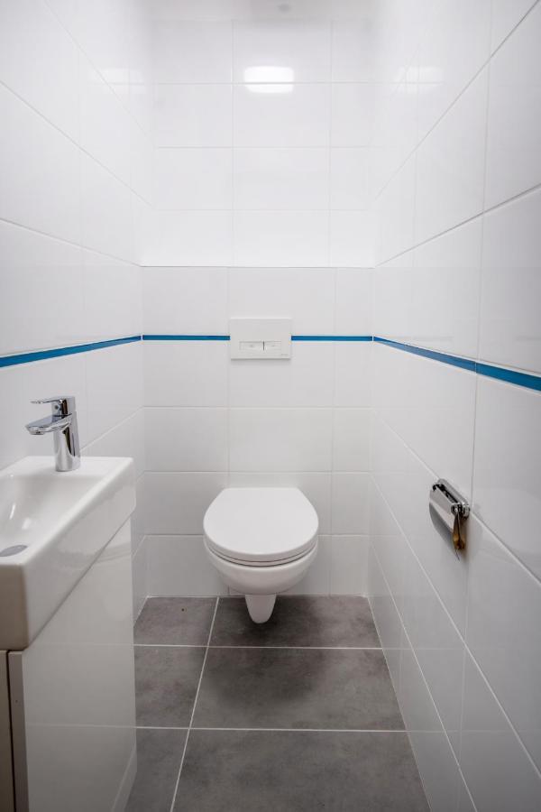 Szent Bernadett Csaladi Apartmanhaz Siófok Buitenkant foto
