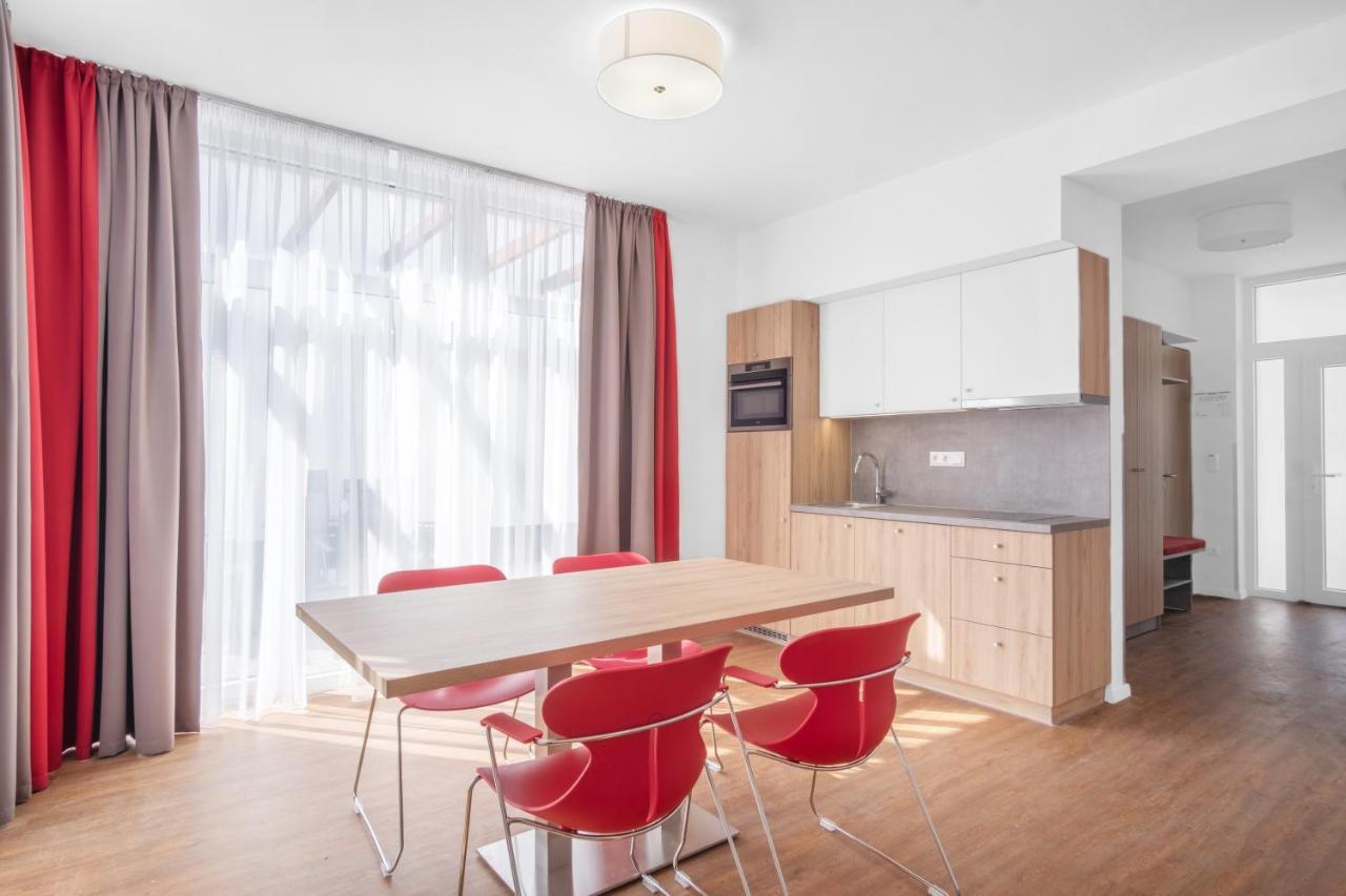 Szent Bernadett Csaladi Apartmanhaz Appartement Siófok Buitenkant foto